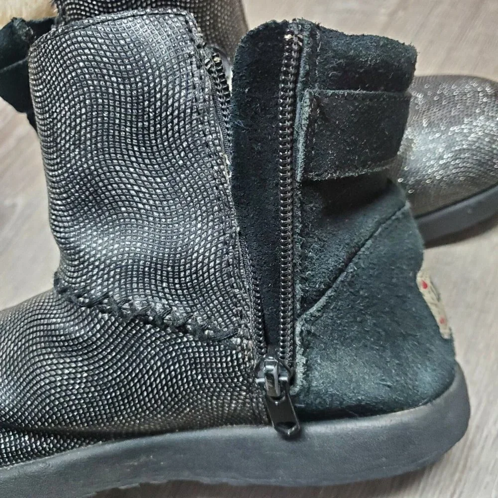 UGG girls heart